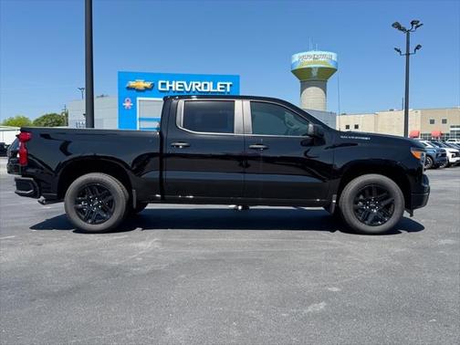 2025 Chevrolet Silverado 1500 Custom