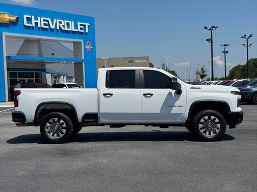 2024 Chevrolet Silverado 2500 Custom