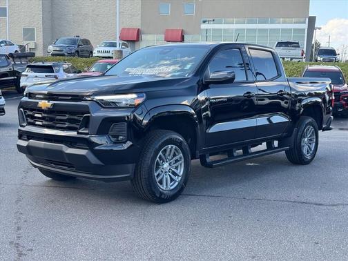 Black 2026 Chevrolet Colorado LT