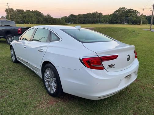 Summit White 2018 Buick LaCrosse Essence