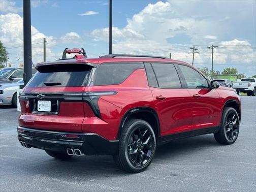 2025 Chevrolet Traverse RS