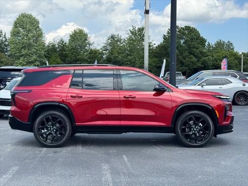2025 Chevrolet Traverse RS