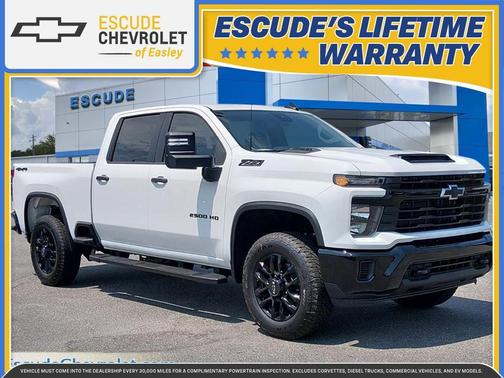 Summit White 2026 Chevrolet Silverado 2500 Custom