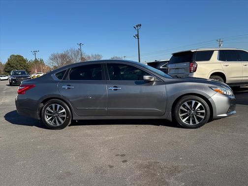 2016 Nissan Altima 2.5 SV