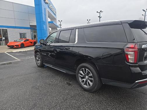 2021 Chevrolet Suburban LT