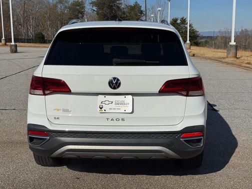 2022 Volkswagen Taos 1.5T SE