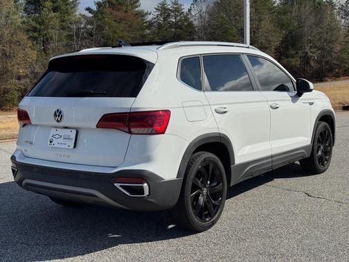 2022 Volkswagen Taos 1.5T SE