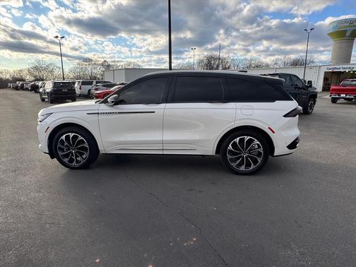 2024 Lincoln Nautilus Reserve