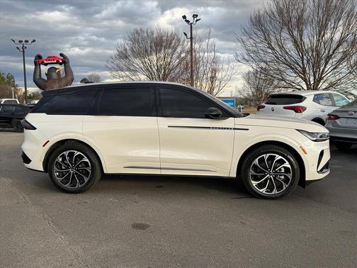 2024 Lincoln Nautilus Reserve