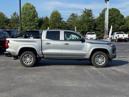 2025 Chevrolet Colorado LT