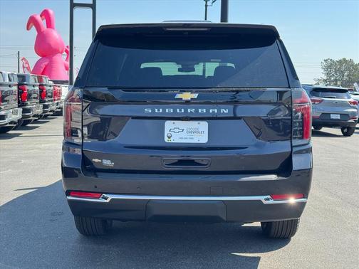 Dark Ash Metallic 2026 Chevrolet Suburban LS