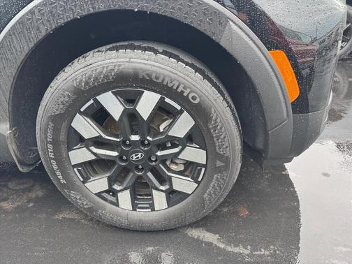 Phantom Black 2025 Hyundai SANTA CRUZ SEL Activity