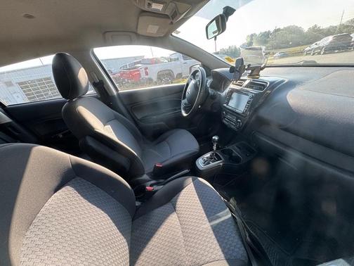 2019 Mitsubishi Mirage SE
