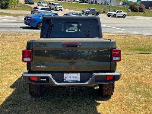 Sarge Green Clearcoat 2021 Jeep Gladiator Willys 4x4