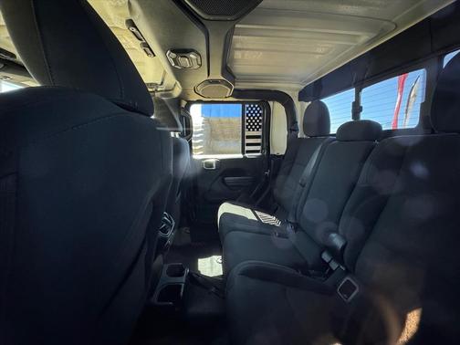 Sarge Green Clearcoat 2021 Jeep Gladiator Willys 4x4