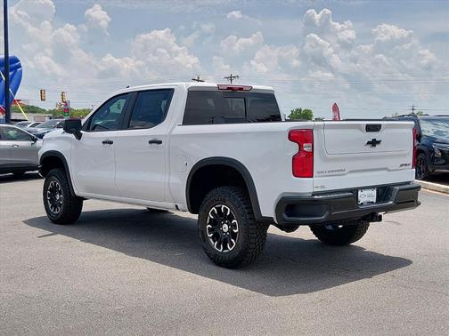 Summit White 2026 Chevrolet Silverado 1500 ZR2