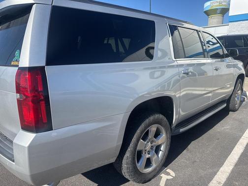 2020 Chevrolet Suburban LT