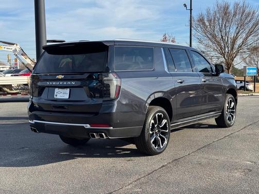 2025 Chevrolet Suburban 4WD High Country