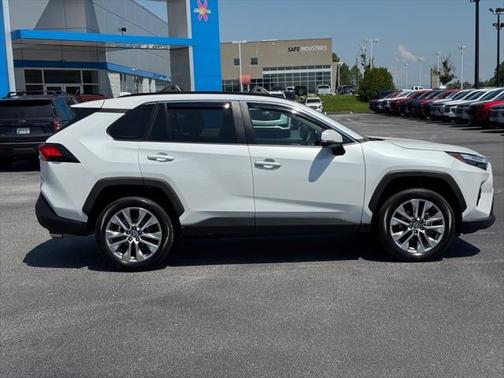 2024 Toyota RAV4 XLE Premium