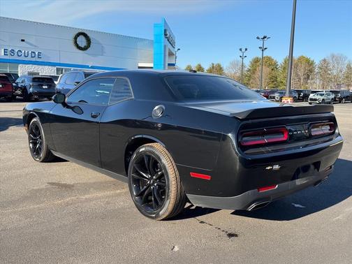 2018 Dodge Challenger SXT