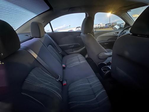 2016 Chevrolet Sonic LT