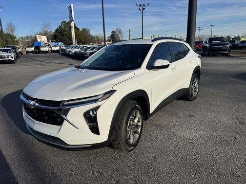 2026 Chevrolet Trax LT