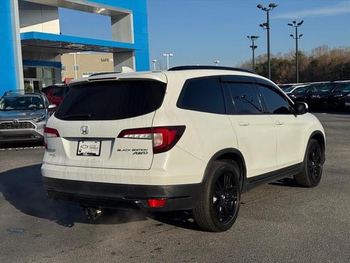 2021 Honda Pilot AWD Black Edition