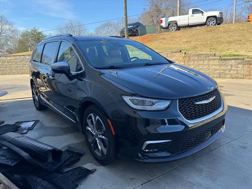 2022 Chrysler Pacifica L