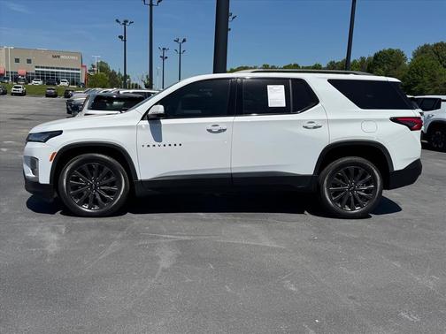 Summit White 2023 Chevrolet Traverse RS