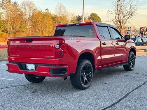2024 Chevrolet Silverado 1500 Custom