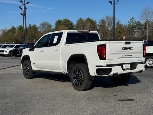 2022 GMC Sierra 1500 AT4