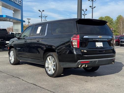 2023 Chevrolet Suburban 4WD High Country