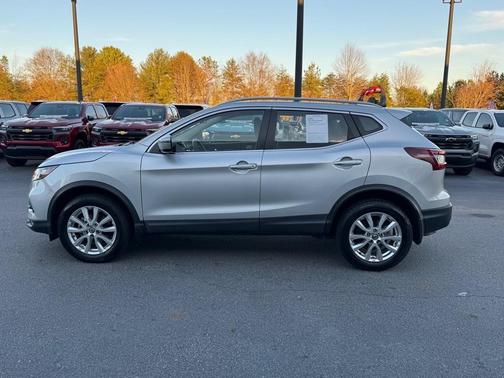 2021 Nissan Rogue Sport SV