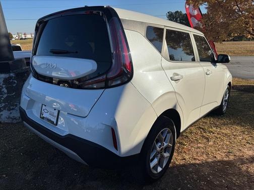 2023 Kia Soul S