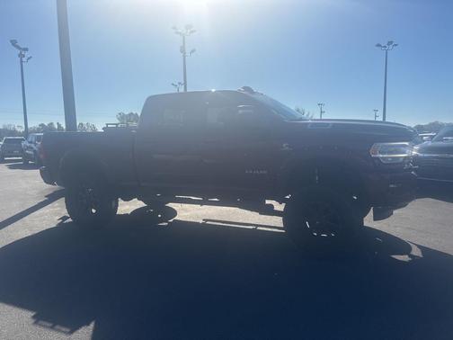 2023 RAM 2500 Big Horn Crew Cab 4x4 6'4' Box