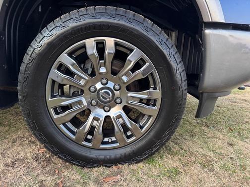 2016 Nissan Titan XD Platinum Reserve