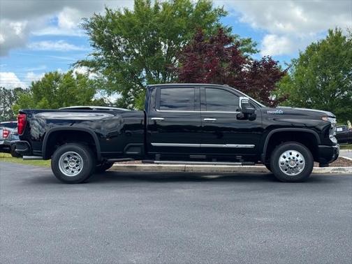 2025 Chevrolet Silverado 3500 High Country