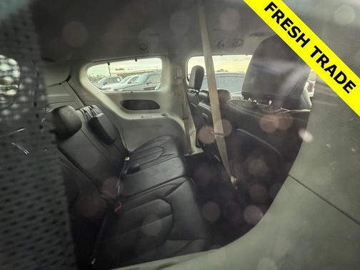 2018 Chrysler Pacifica Touring-L