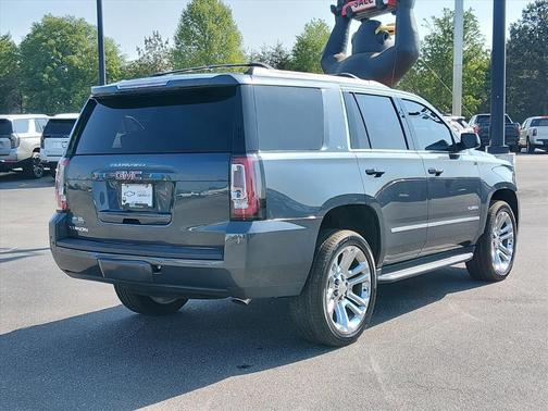 Dark Sky Metallic 2020 GMC Yukon SLT