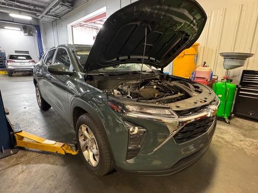 2025 Chevrolet Trax LS