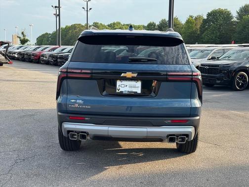 Lakeshore Blue Metallic 2026 Chevrolet Traverse LT