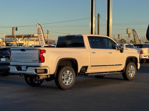 2025 Chevrolet Silverado 2500 High Country