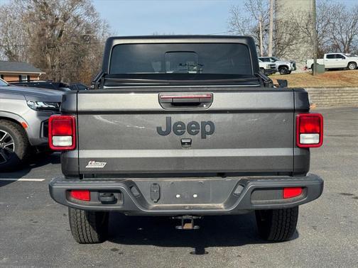 2024 Jeep Gladiator Sport S