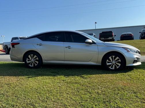 2020 Nissan Altima S FWD
