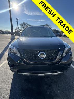 2019 Nissan Pathfinder SV