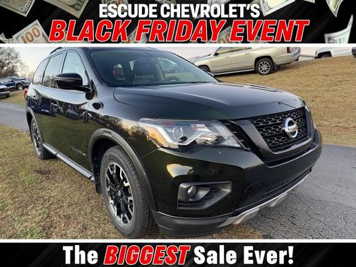 2019 Nissan Pathfinder SV