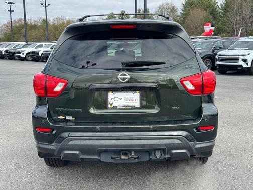 2019 Nissan Pathfinder SV