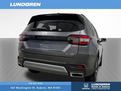 2025 Honda Pilot Touring