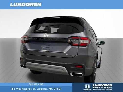 2025 Honda Pilot Touring