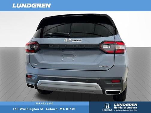 2025 Honda Pilot Touring